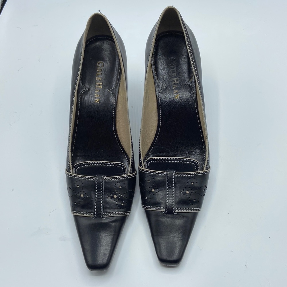 ColeHaan Black heels, size 8, in Good Condition.